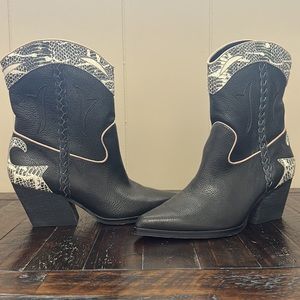 Dolce Vita Western Loral Booties